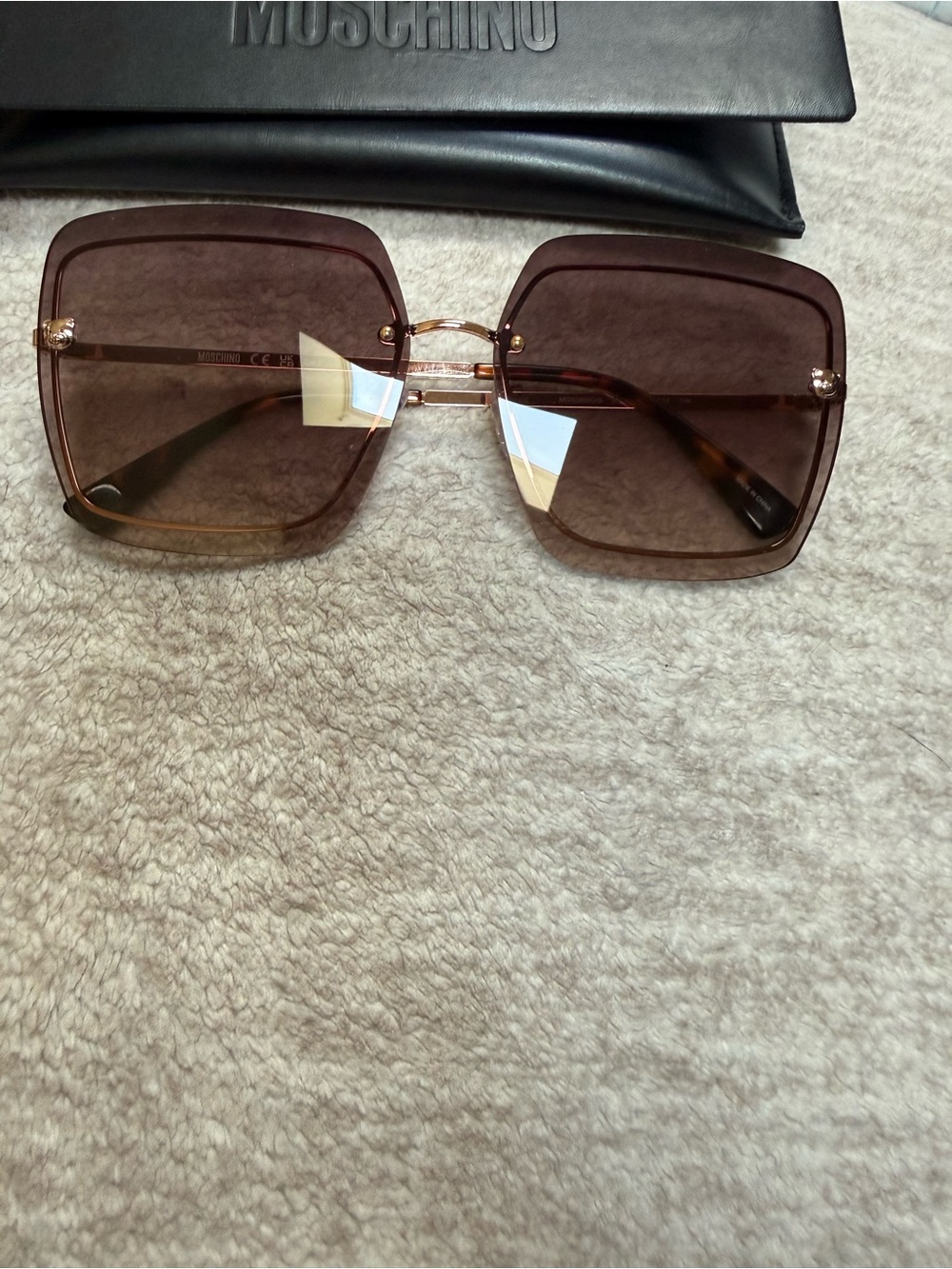 Like New Y2K Moschino Rose Gold-Tone Frame Brown Lenses Oversized Sunglasses